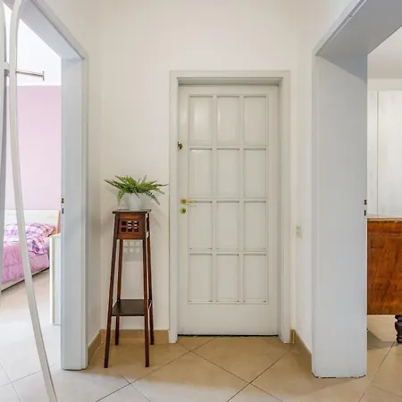 Romantic And Confortable Maison Parking & Wifi Free Apartament