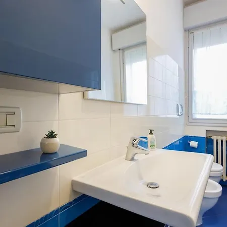 Romantic And Confortable Maison Parking & Wifi Free Apartament
