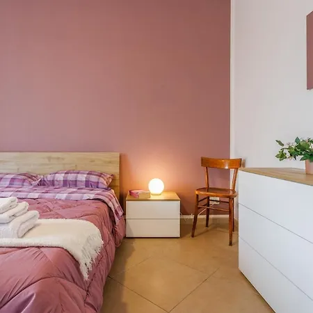 Romantic And Confortable Maison Parking & Wifi Free 摩德纳