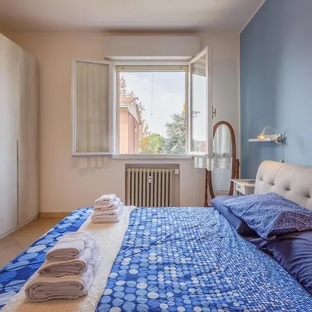 Romantic And Confortable Maison Parking & Wifi Free 公寓