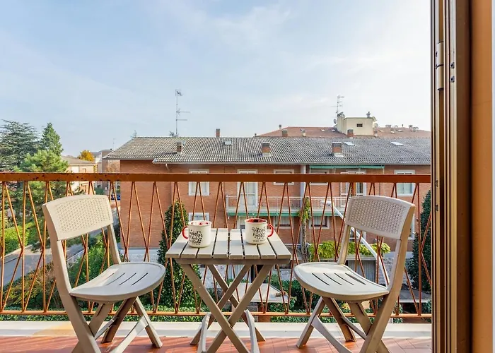 Romantic And Confortable Maison Parking & Wifi Free Apartment Modena