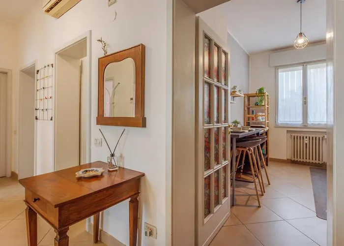 Romantic And Confortable Maison Parking & Wifi Free Apartment Modena