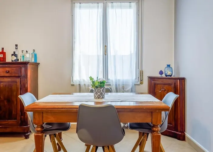 Romantic And Confortable Maison Parking & Wifi Free Apartment